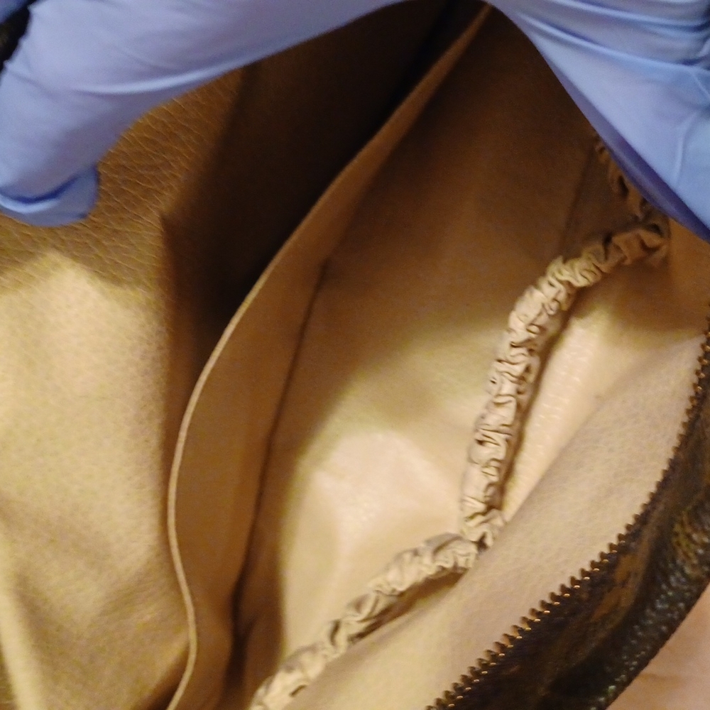 Authentic Louis Vuitton - Picture 6 of 9